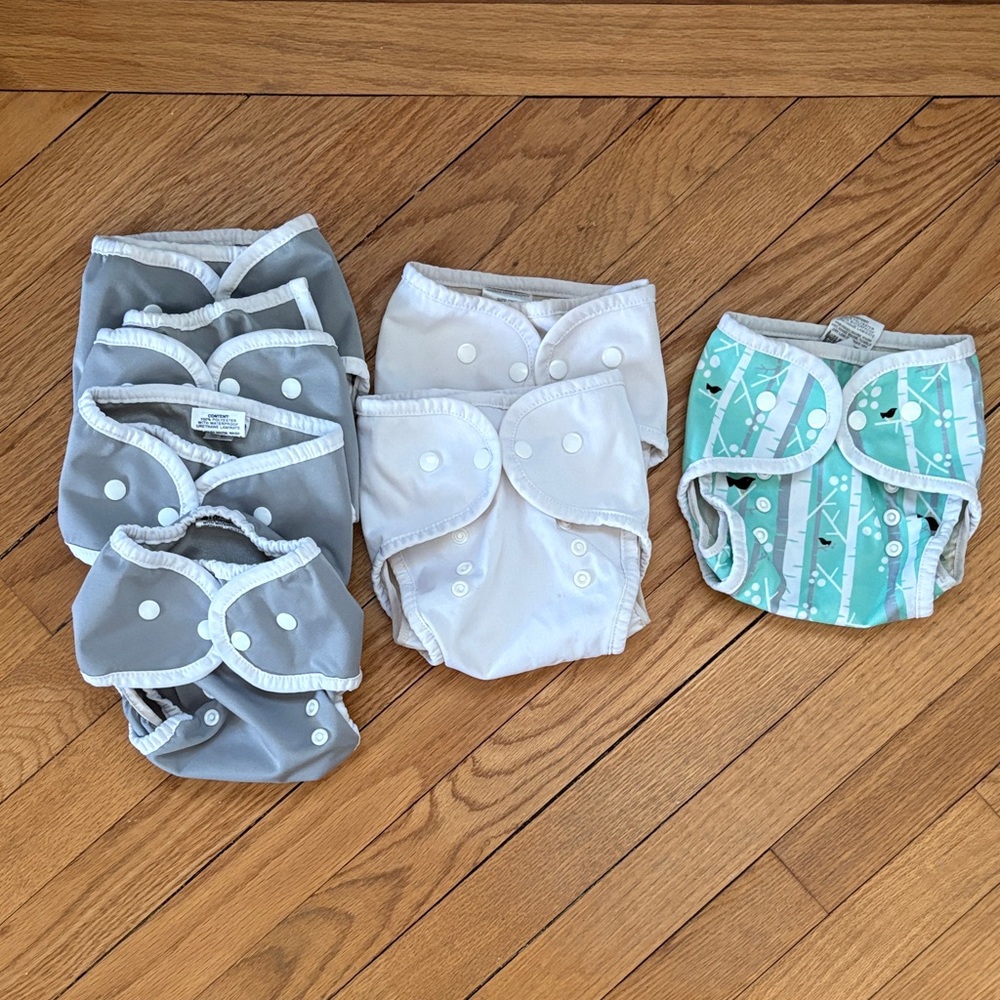 Thirsties Diaper Covers Set - 4 Gray, 2 White, and 1 Green